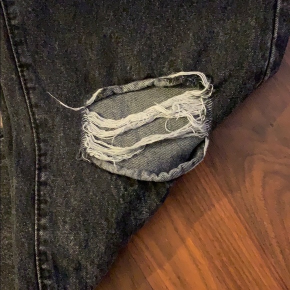 Black ripped jeans - Picture 2 of 5